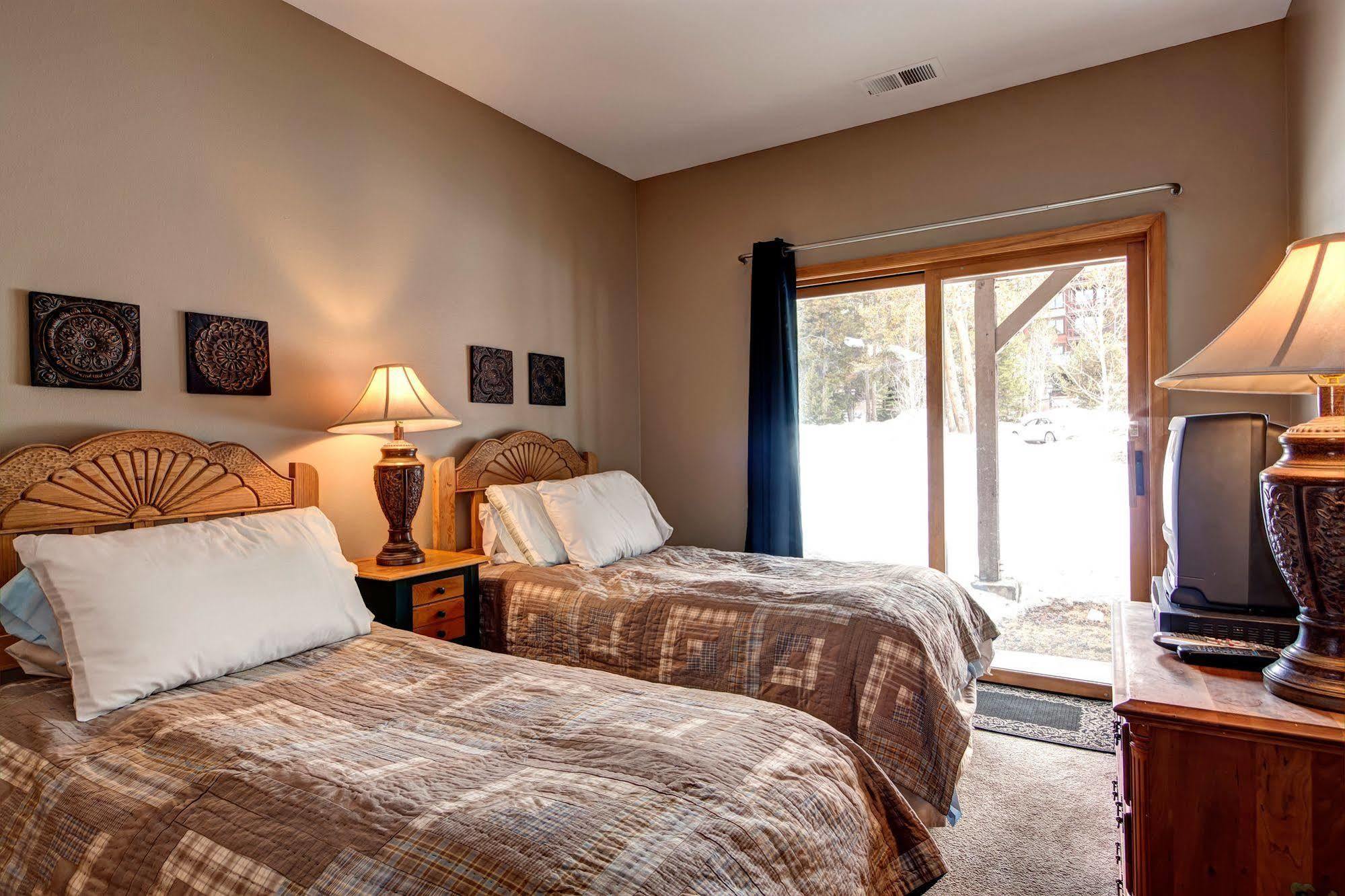 One Breckenridge Place Townhomes Exterior photo