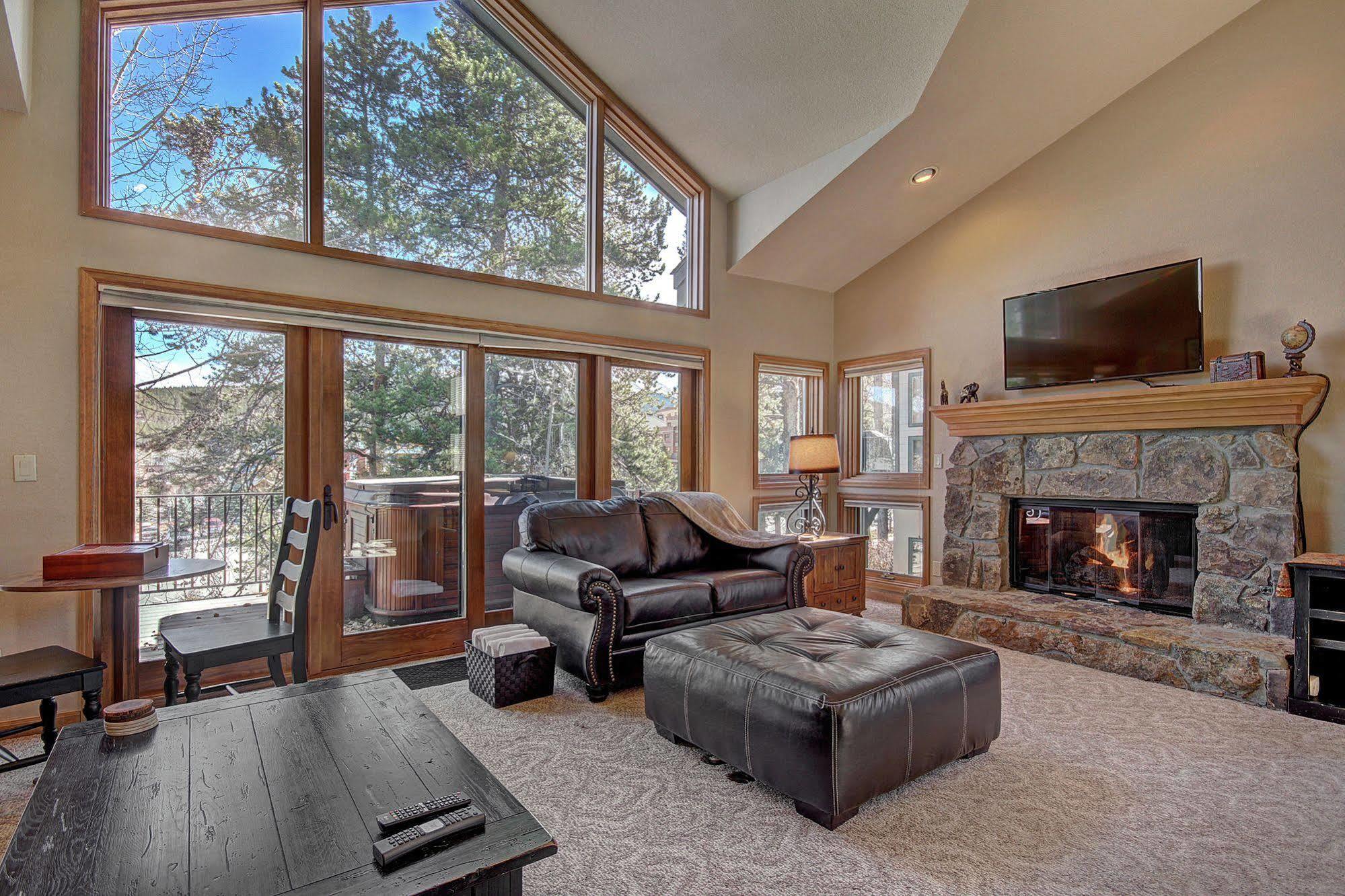 One Breckenridge Place Townhomes Exterior photo