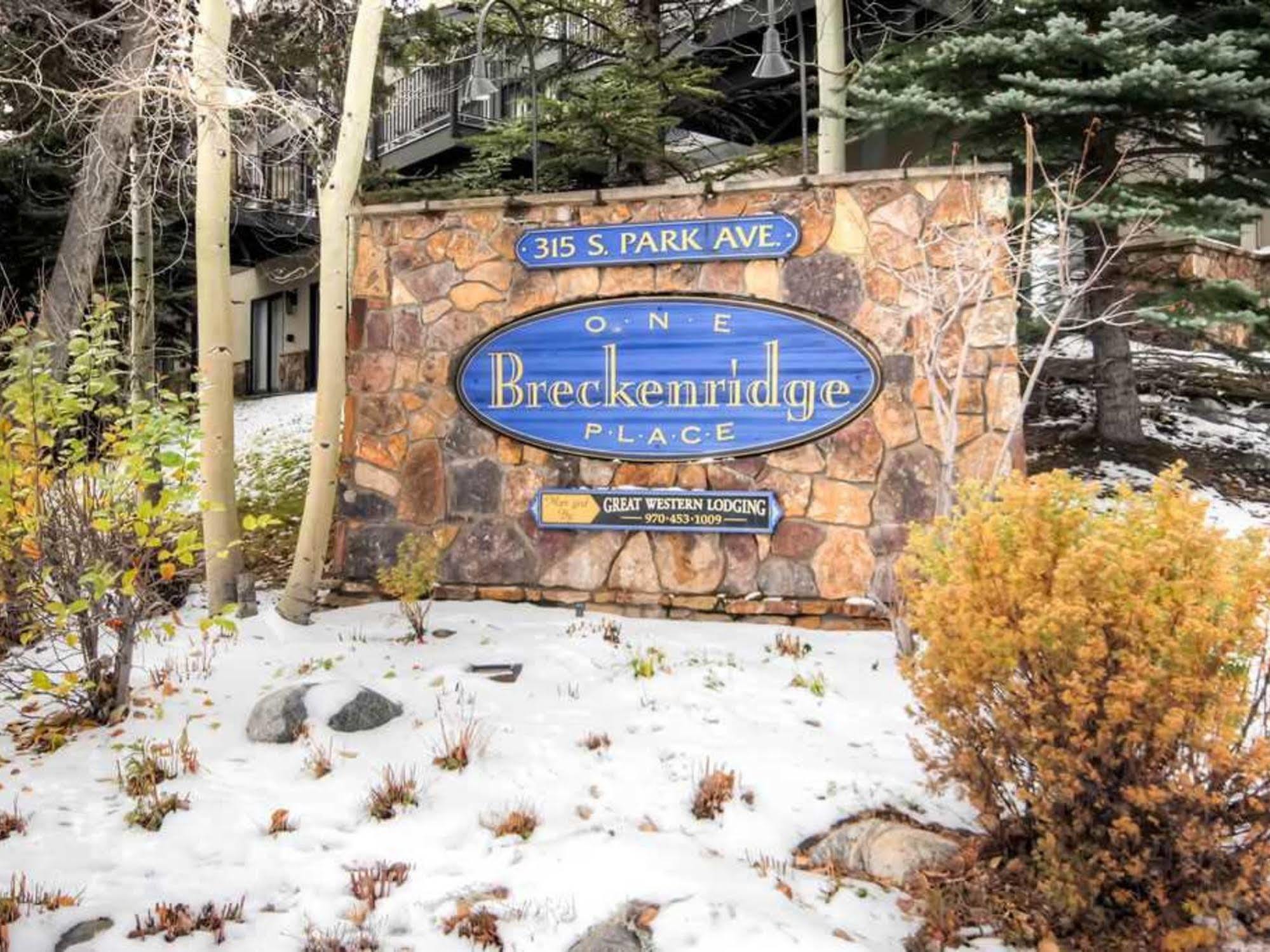 One Breckenridge Place Townhomes Exterior photo