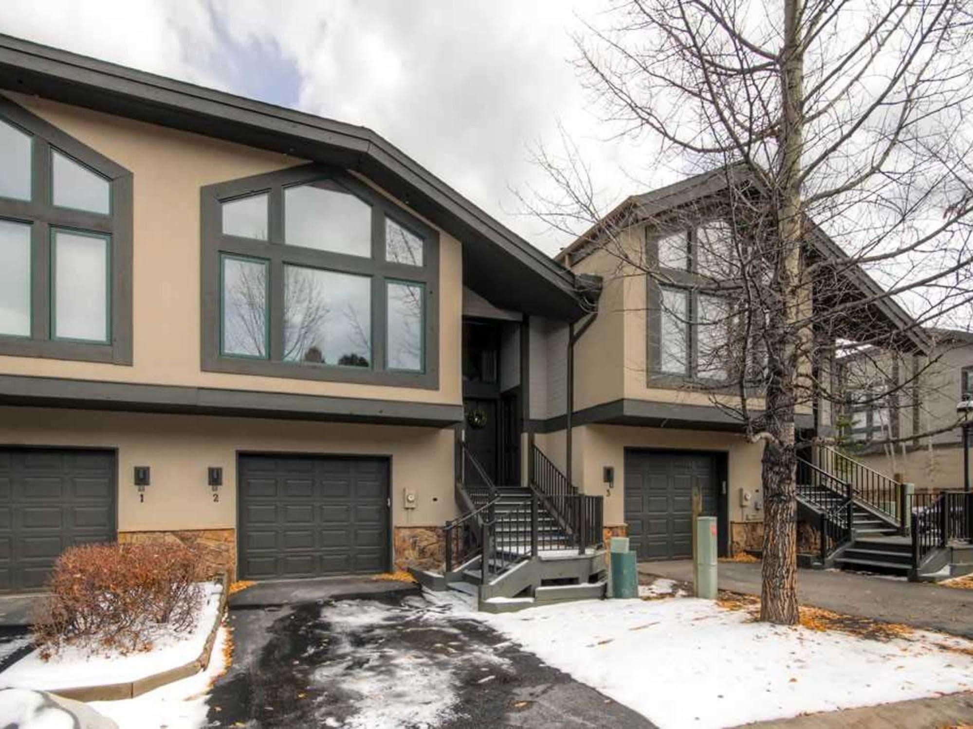 One Breckenridge Place Townhomes Exterior photo