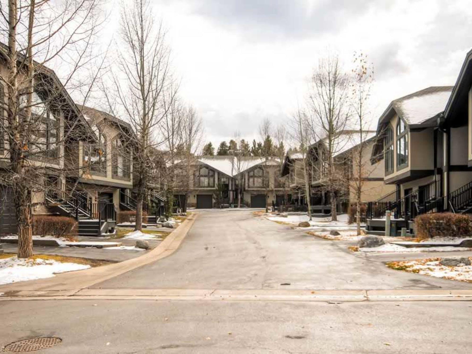 One Breckenridge Place Townhomes Exterior photo